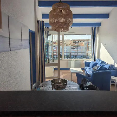 Апартаменти Apt 4 Pers-marina-piscine-parking-roof Top-internet Fibre