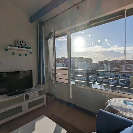 Апартаменти Apt 4 Pers-marina-piscine-parking-roof Top-internet Fibre