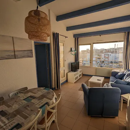Апартаменти Apt 4 Pers-marina-piscine-parking-roof Top-internet Fibre *